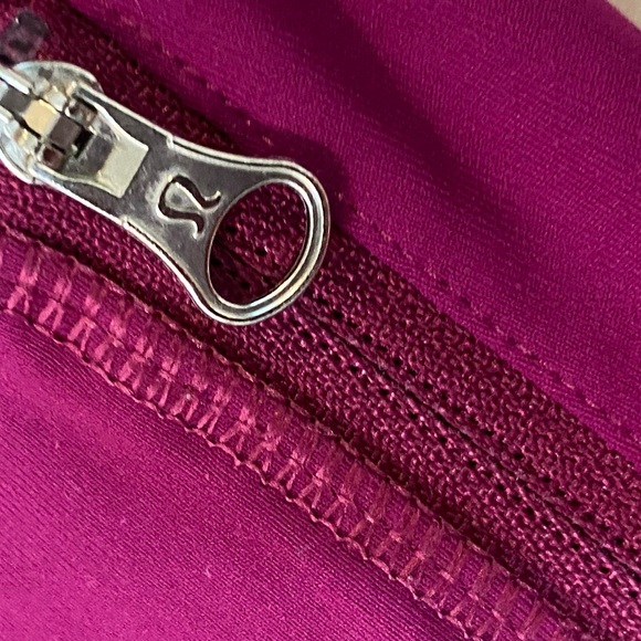 Lululemon Rush Hour Crop 21” - Picture 6 of 8